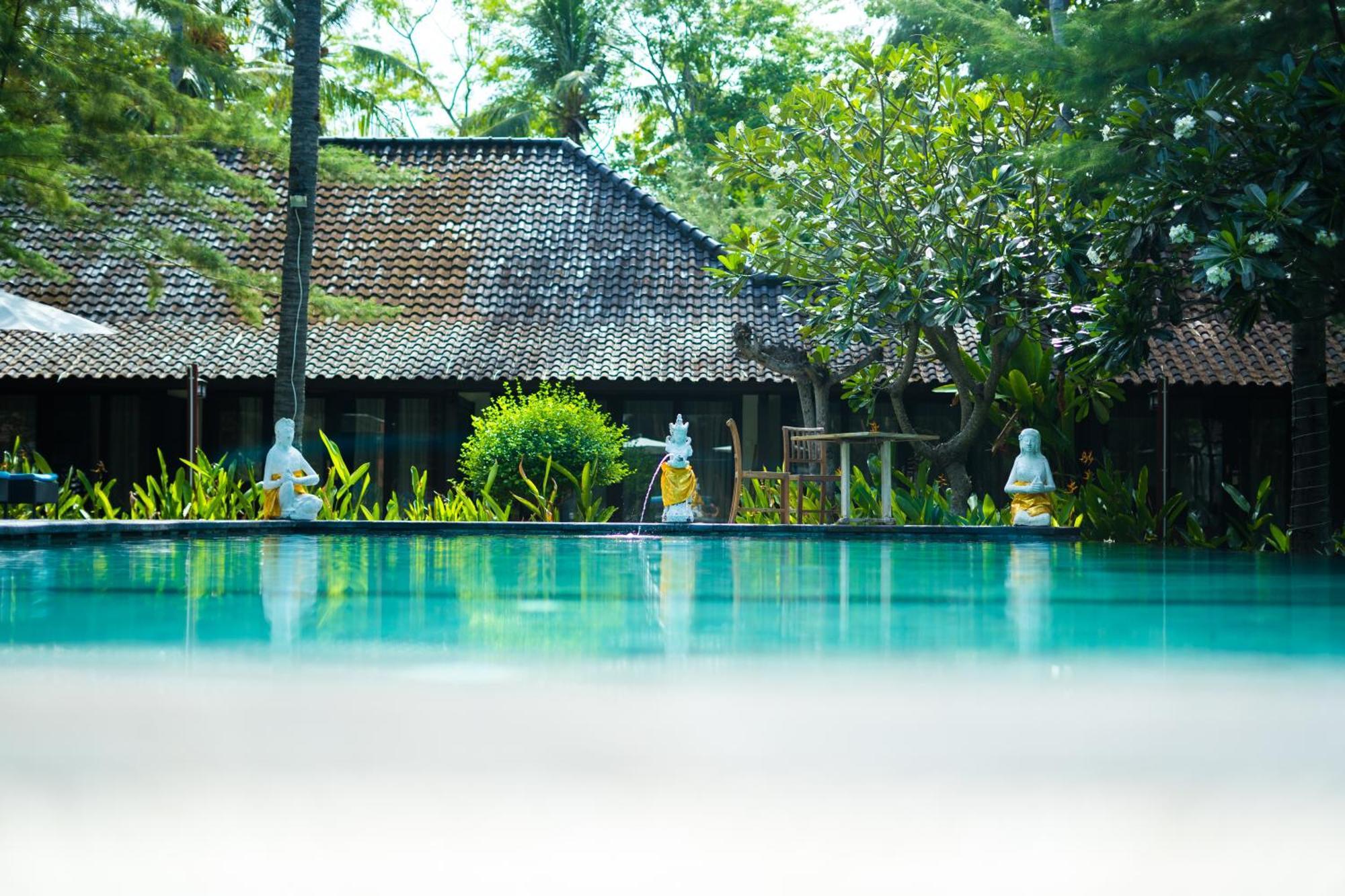 Hotel Royal Regantris Karang 3*