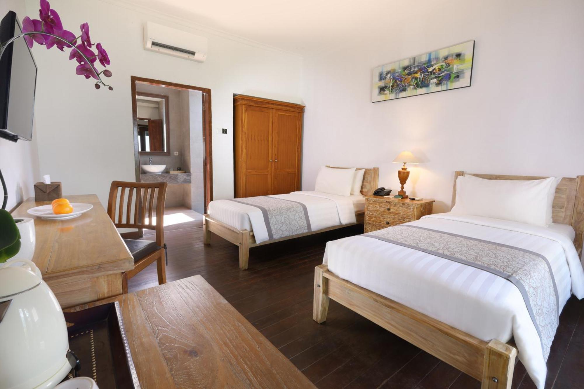 Hotel Royal Regantris Karang Gili Air